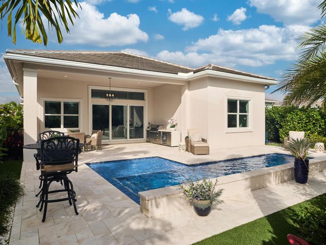 10088 Regency Way, Palm Beach Gardens, FL 33412