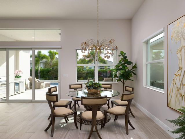 10088 Regency Way, Palm Beach Gardens, FL 33412