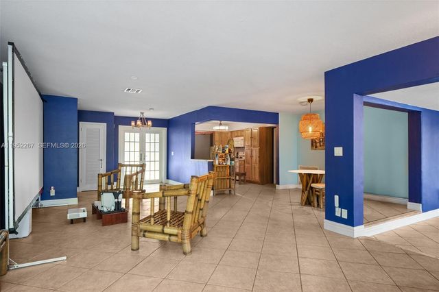 5741 SW 14th Street, Plantation, FL 33317