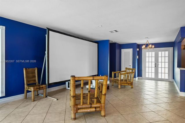 5741 SW 14th Street, Plantation, FL 33317