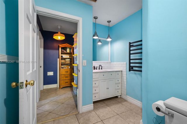 5741 SW 14th Street, Plantation, FL 33317