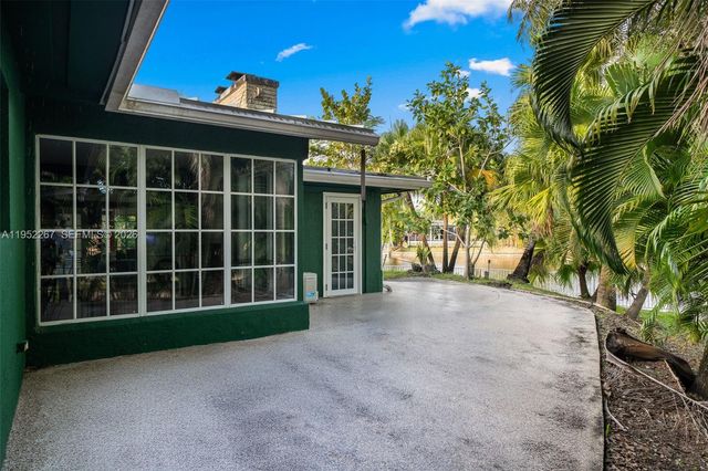 5741 SW 14th Street, Plantation, FL 33317