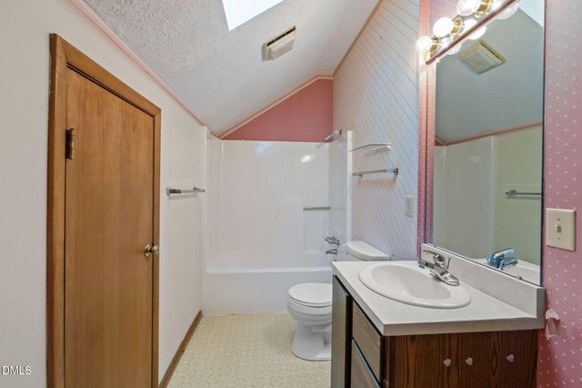 112 Essex Drive, Chapel Hill, NC 27514