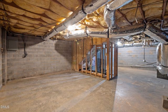 112 Essex Drive, Chapel Hill, NC 27514