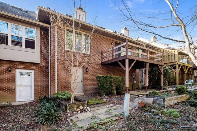 112 Essex Drive, Chapel Hill, NC 27514