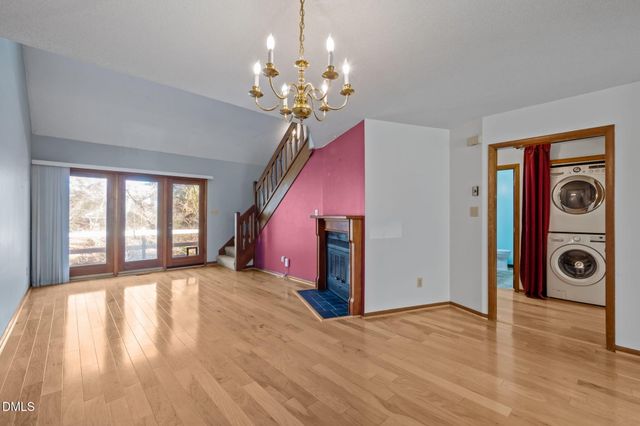 112 Essex Drive, Chapel Hill, NC 27514