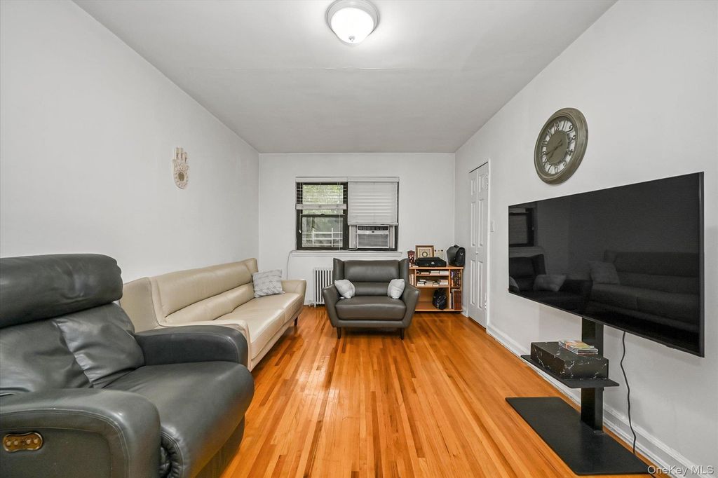 144-24 72nd Avenue 45B, Flushing, NY 11367 — photo 2