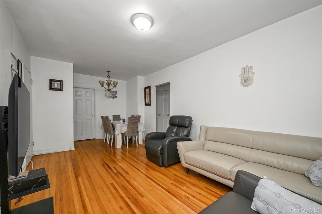 144-24 72nd Avenue 45B, Flushing, NY 11367 — photo 4