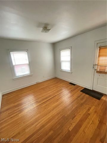 18323 Newell Road, Shaker Heights, OH 44122