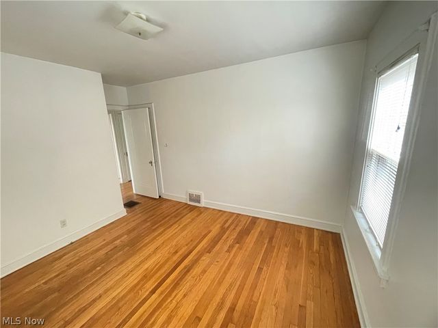 18323 Newell Road, Shaker Heights, OH 44122