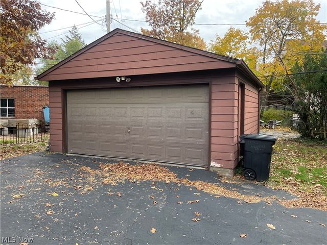 18323 Newell Road, Shaker Heights, OH 44122