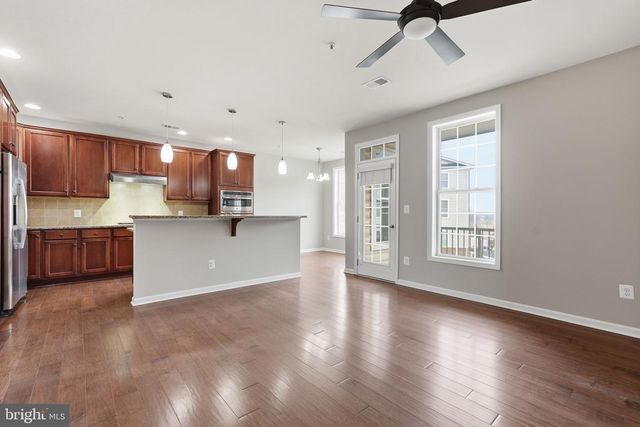 43140 THOROUGHFARE GAP TER, Ashburn, VA 20148