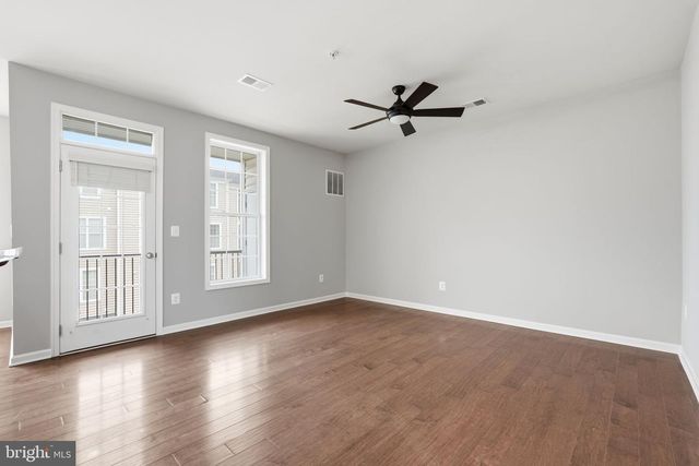 43140 THOROUGHFARE GAP TER, Ashburn, VA 20148