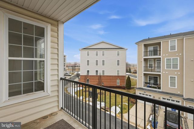 43140 THOROUGHFARE GAP TER, Ashburn, VA 20148