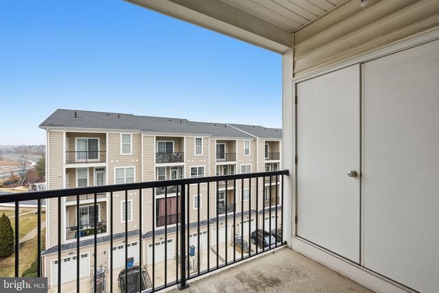 43140 THOROUGHFARE GAP TER, Ashburn, VA 20148