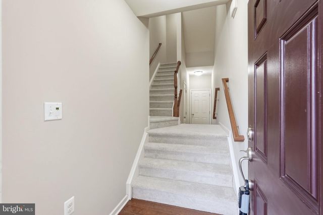 43140 THOROUGHFARE GAP TER, Ashburn, VA 20148