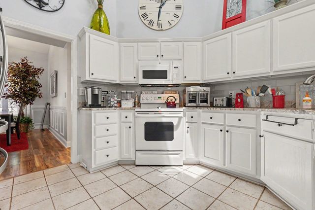 226 Candlewood Dr., Conway, SC 29526