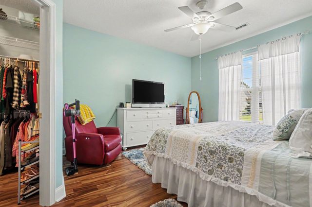 226 Candlewood Dr., Conway, SC 29526