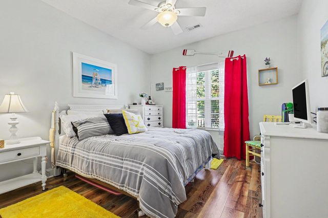 226 Candlewood Dr., Conway, SC 29526