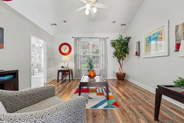 226 Candlewood Dr., Conway, SC 29526