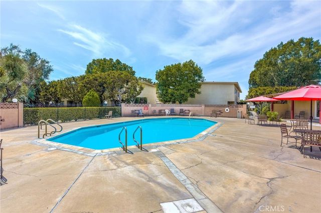 1919 Sherry Lane 46, Santa Ana, CA 92705