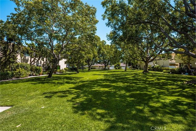 1919 Sherry Lane 46, Santa Ana, CA 92705