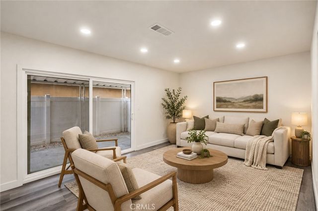 1919 Sherry Lane 46, Santa Ana, CA 92705