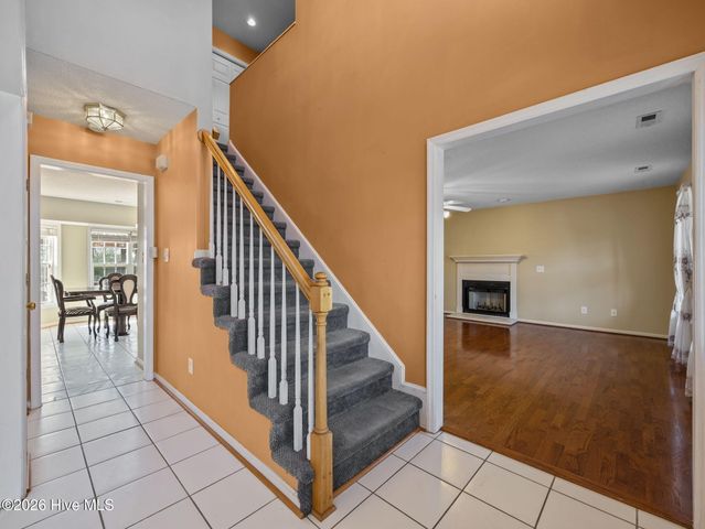 1017 N Commons Drive N, Jacksonville, NC 28546