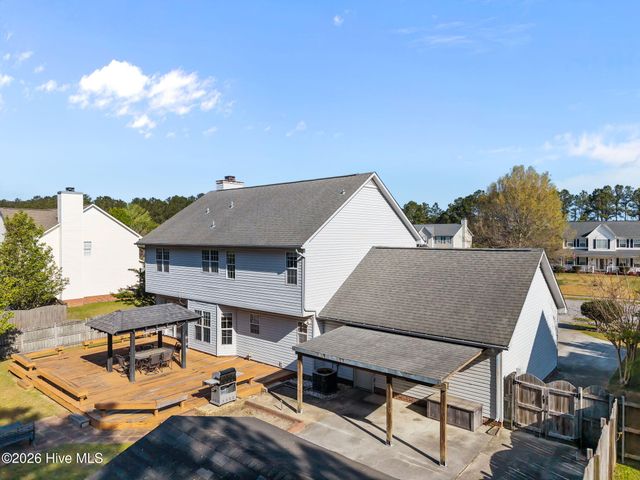 1017 N Commons Drive N, Jacksonville, NC 28546