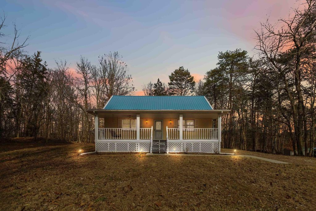 721 Valley View Drive, Burnside, KY 42519