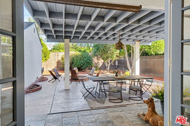 5420 Morella Avenue, Valley Village, CA 91607