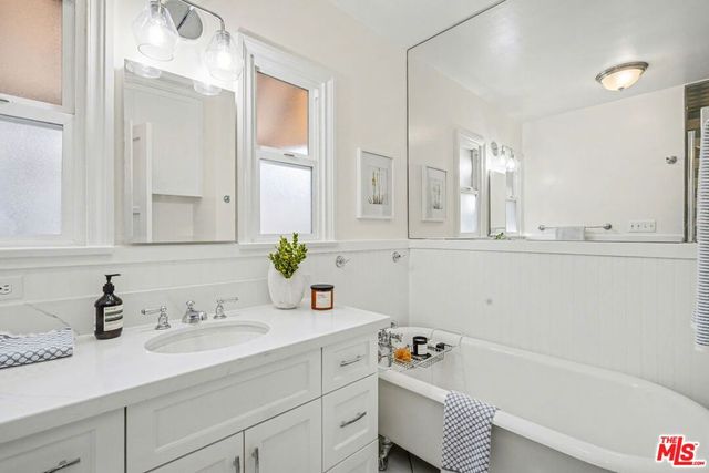 5420 Morella Avenue, Valley Village, CA 91607