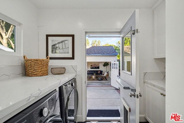 5420 Morella Avenue, Valley Village, CA 91607