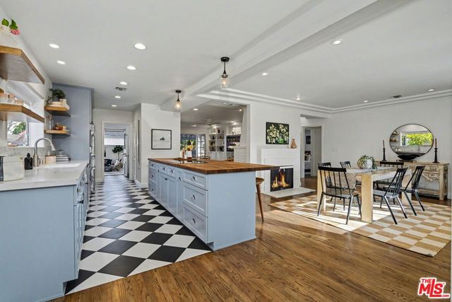 5420 Morella Avenue, Valley Village, CA 91607