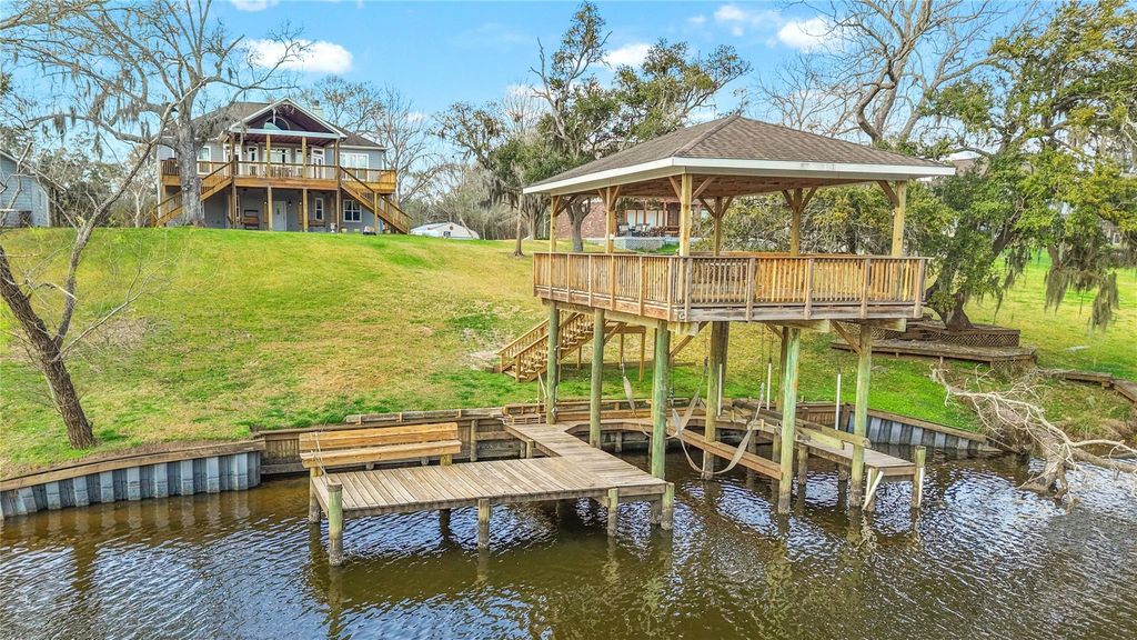 4531 County Road 502d, Sweeny, TX 77480