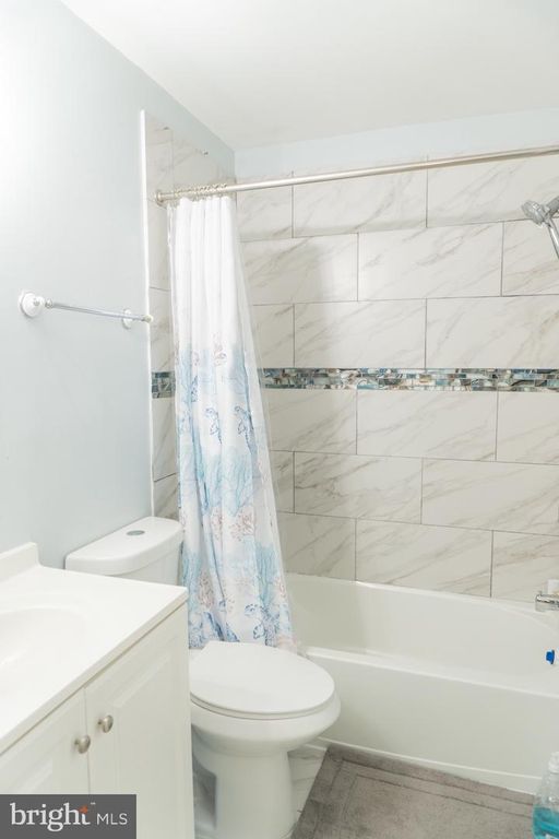 8008 BOUNDARY DR, District Heights, MD 20747