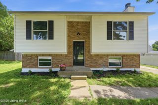 2813 Smoke Rd, Louisville, KY 40220
