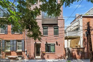 303 PEMBERTON ST, Philadelphia, PA 19147