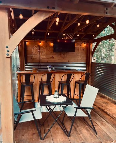 54 Harding Street, Rochester, NH 03867