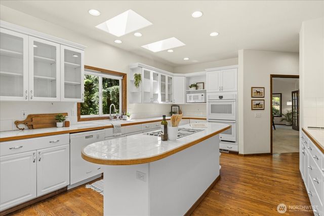 23915 NE 80th Street, Redmond, WA 98053
