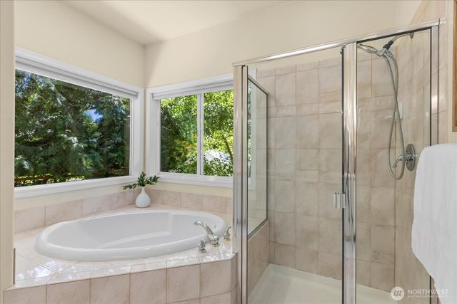 23915 NE 80th Street, Redmond, WA 98053