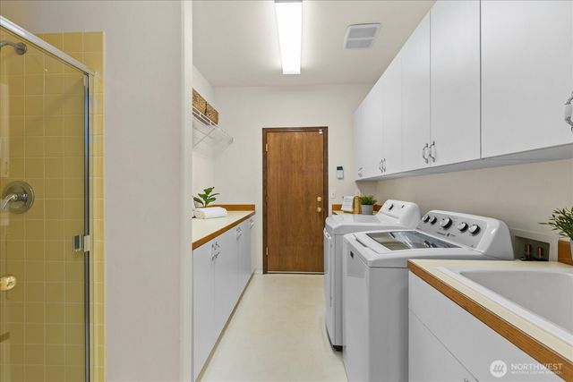 23915 NE 80th Street, Redmond, WA 98053