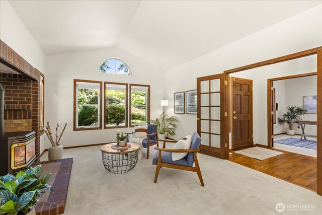 23915 NE 80th Street, Redmond, WA 98053