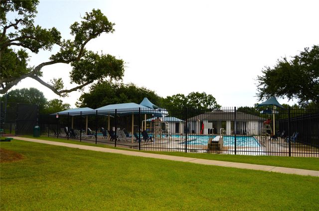 3419 Southdown Drive, Pearland, TX 77584