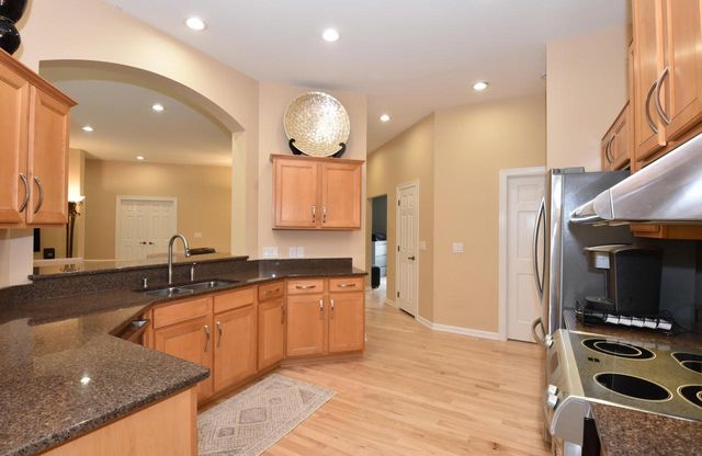 930 Dana LANE, Waukesha, WI 53189
