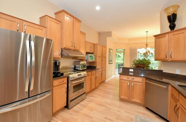 930 Dana LANE, Waukesha, WI 53189