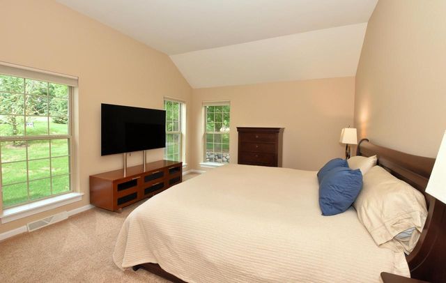930 Dana LANE, Waukesha, WI 53189
