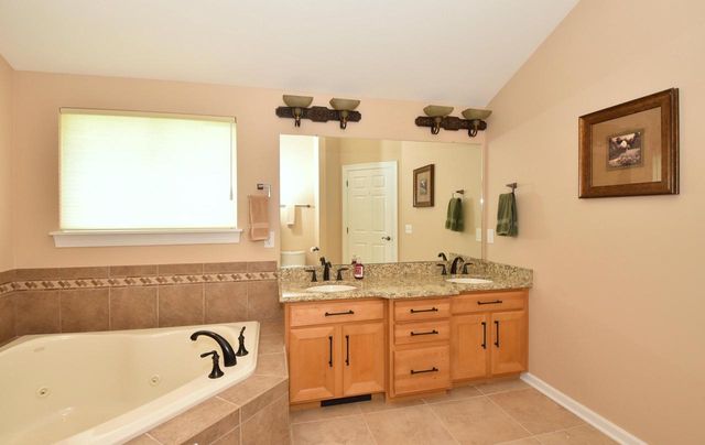 930 Dana LANE, Waukesha, WI 53189
