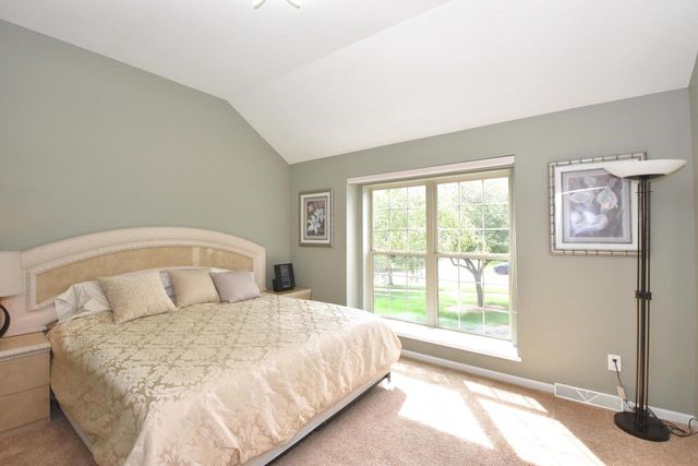 930 Dana LANE, Waukesha, WI 53189