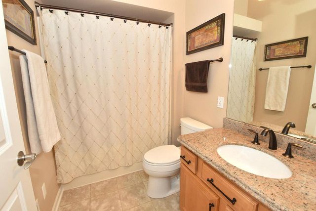 930 Dana LANE, Waukesha, WI 53189